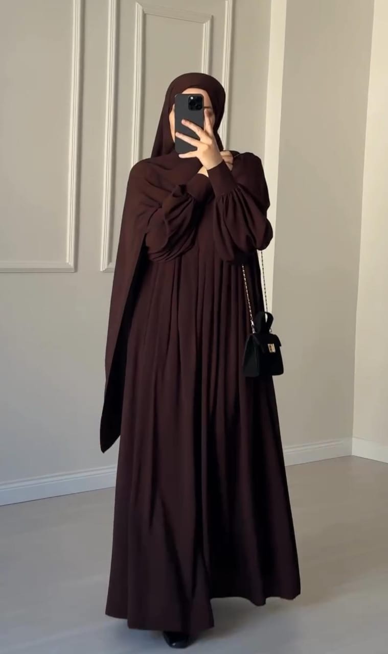E-commerce Retail Women's Abaya and clothing brand